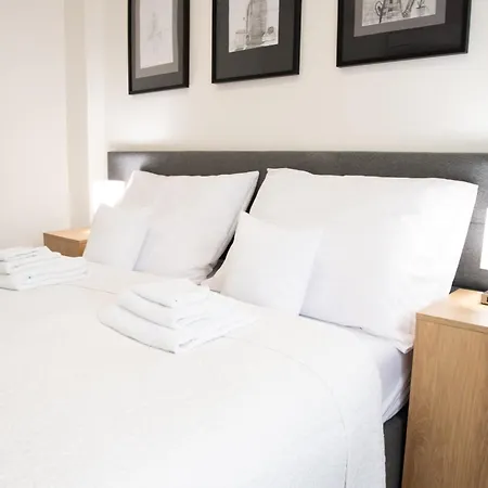 Kiki And Art Lejlighed *